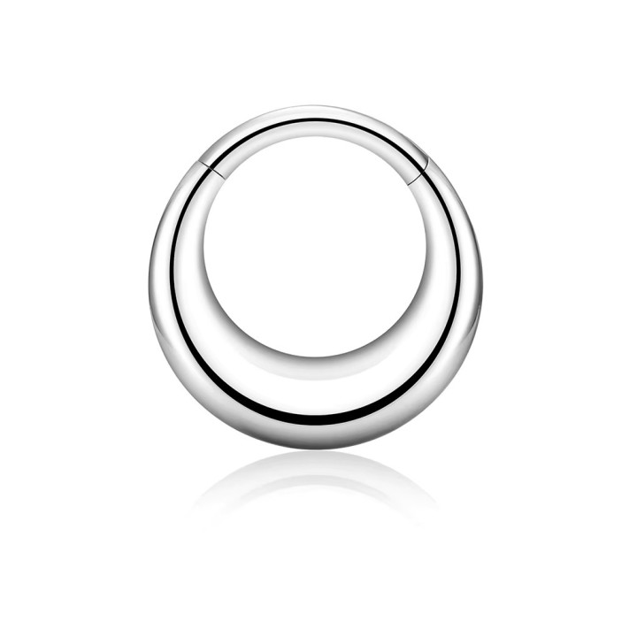 Tytanowy piercing septum, kolczyk koloru tytanowego.